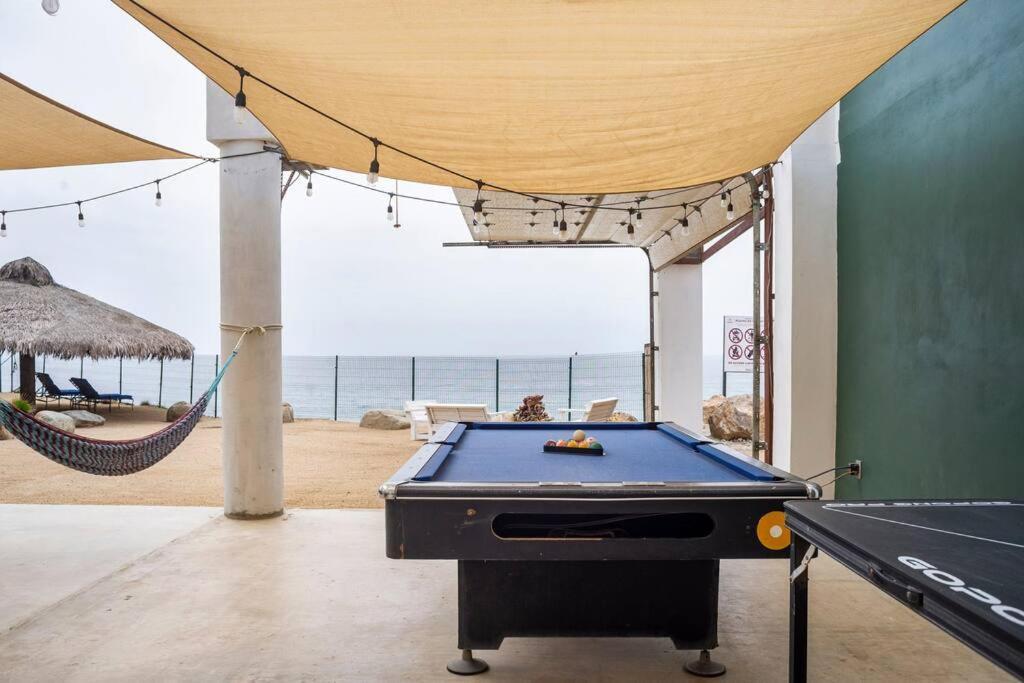 Triton'S Playhouse Beachfront Primo Tapia Exterior foto